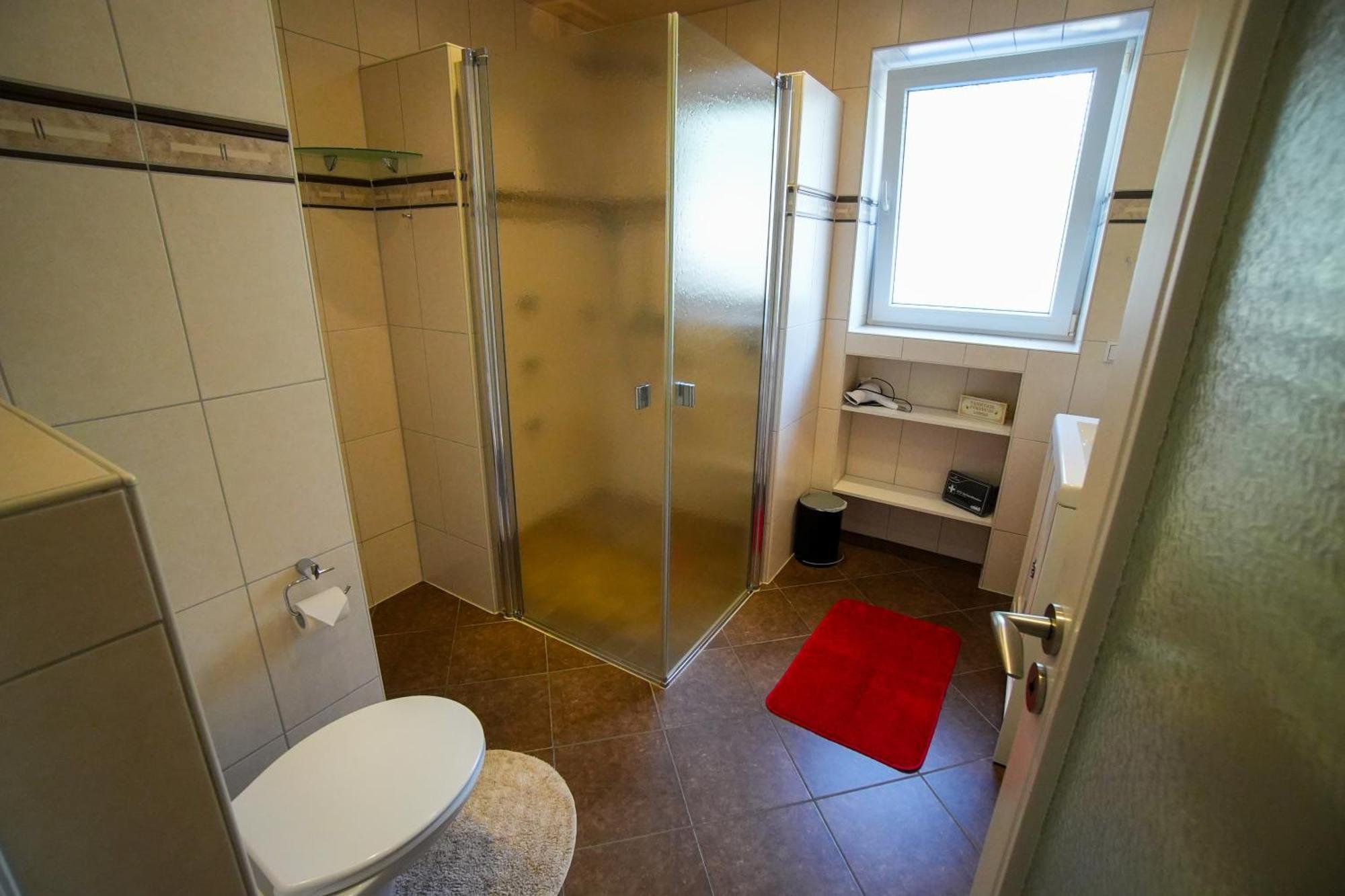 Gemuetliche Wohnung Im Herrenhaus Baden-Baden Luaran gambar
