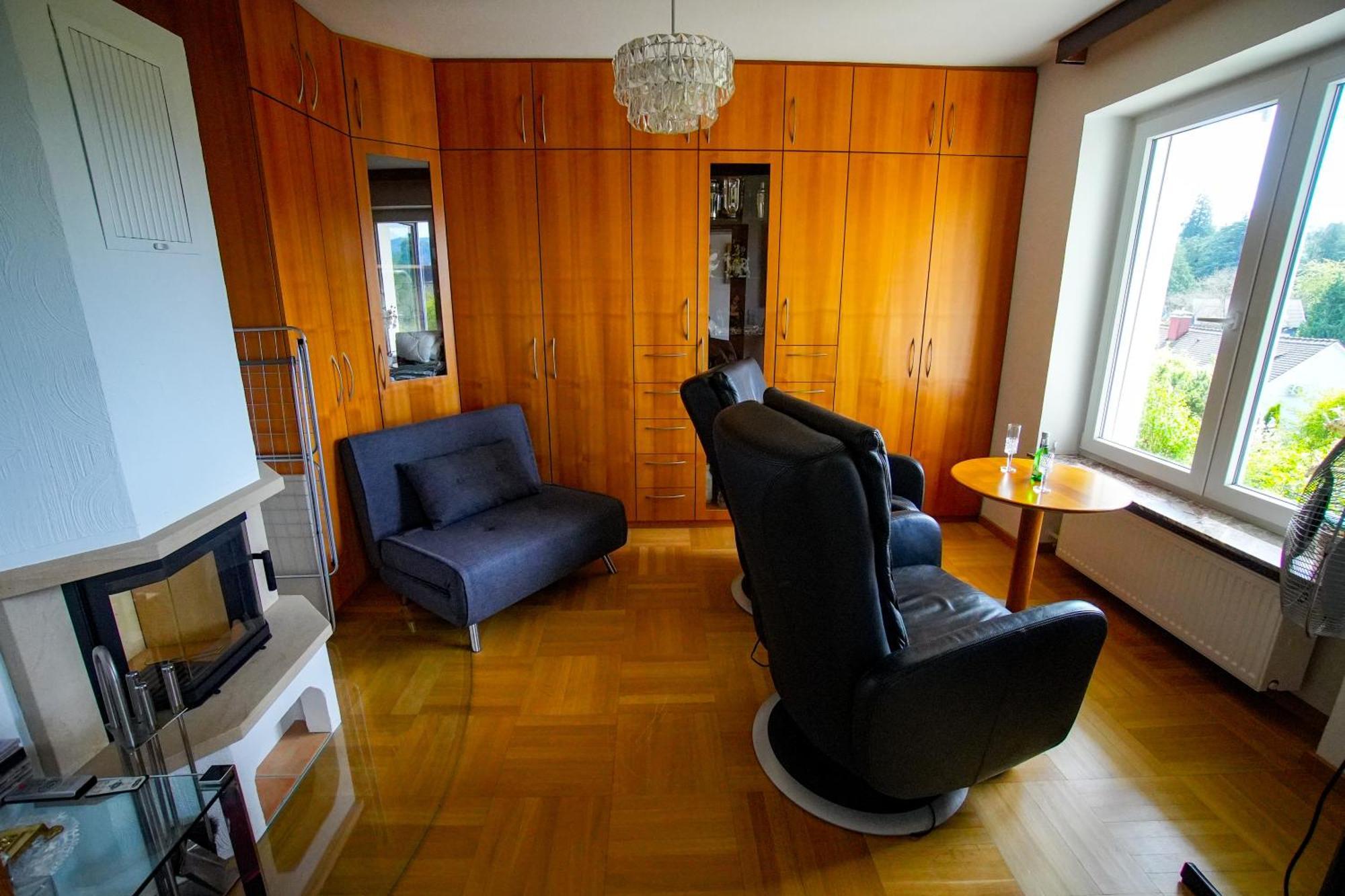 Gemuetliche Wohnung Im Herrenhaus Baden-Baden Luaran gambar